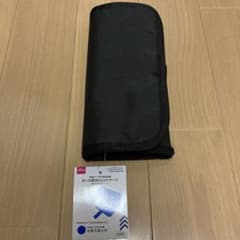 新品タグ付　ロール式ガジェットケース　ダイソー　未使用品のサムネイル