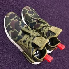 adidas NMDのサムネイル