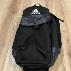 adidas ワンショルダーバッグ ボディバッグのサムネイル