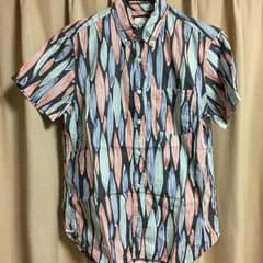 半袖柄シャツのサムネイル