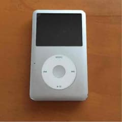 ryu-g様専用iPod classic 160GB ジャンク バッテリー切れ？のサムネイル