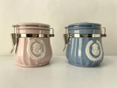 カメオ装飾 陶器製キャニスター 2個セット ピンク＆ブルーのサムネイル
