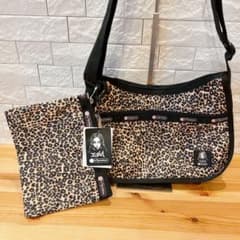 LeSportsac × X-girl ショルダーバッグ レオパード柄 新品✨レスポートサック× X-girl ショルダーバッグ レオパード柄
