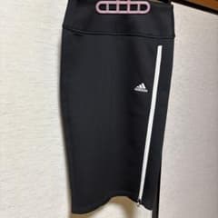adidas タイトスカート ブラックのサムネイル