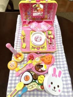 [かにゃんさん専用]メルちゃん　いちごの美容室とおままごとセットのサムネイル