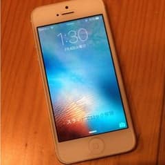 美品 iPhone5 32gb SoftBank  音楽やゲームなどに！！のサムネイル