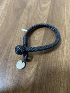 Bottega Veneta 黒レザー ブレスレットのサムネイル