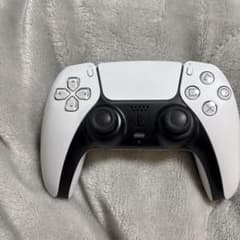 SONY DualSense ワイヤレスコントローラー ホワイト/ブラックのサムネイル