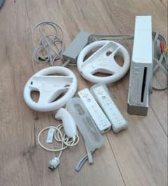 Wii 本体 リモコン ハンドル セットのサムネイル