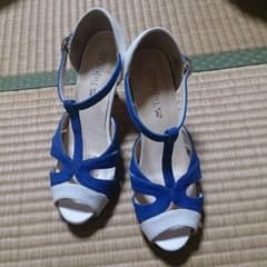 ヒールのサムネイル