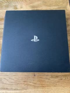 【背面アタッチメント付】PlayStation4 CUH-7000B 1TBのサムネイル