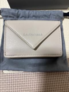 バレンシアガ　BALENCIAGA　ペーパーミニウォレット　　ミニ財布　ベージュのサムネイル