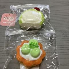 猫焼きスクイーズタルトとロールケーキ2点まとめ売のサムネイル