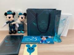 【参加者限定】ディズニーシー 25周年 ジュビリーガラ ぬいぐるみバッジ グラス ディズニーシー25周年 ジュビリーガラ ぬいぐるみバッジ・グラス・紙袋