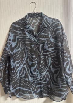 EMODA 長袖シフォンシャツ 黒と水色のサムネイル