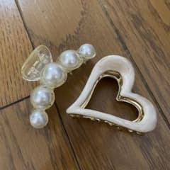 パール＆ハート ヘアクリップ 2点セットのサムネイル