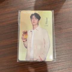 王一博　Cotti Coffee タレントカード ホログラム　トレカのサムネイル