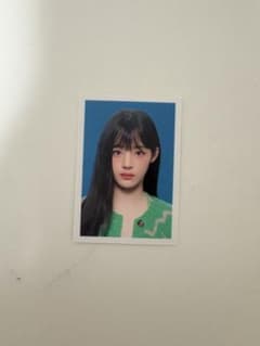 NewJeans ミンジ 証明写真のサムネイル