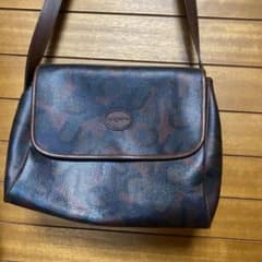 ショルダーバッグのサムネイル