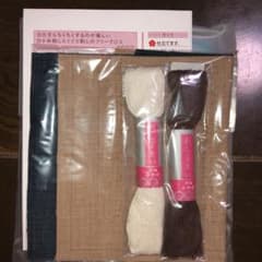 フェリシモ　ひとめ刺しとくぐり刺しのフリークロスのサムネイル