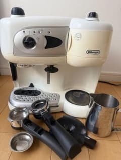デロンギ コンビコーヒーメーカーBCO 261N－W - メルカリ