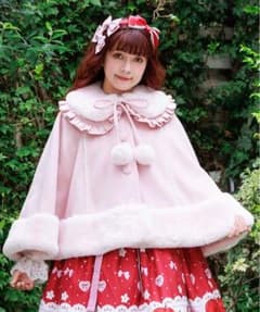 axes femme Chalmiere ドーリーケープ ピンク - メルカリ