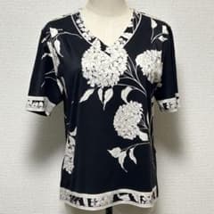 レオナール FASHION カットソー 半袖 花柄 コットン LL 黒 黄 レオナール 花柄 半袖カットソー 黒 モノトーン Vネック ゆったり