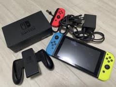 旧式　Nintendo Switch 本体セット 青/黄/赤のサムネイル