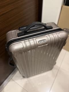 大特価 二輪 機内持ち込み RIMOWA リモワ スーツケース サルサのサムネイル