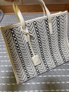 モノトーン ヘリンボーン柄 トートバッグのサムネイル