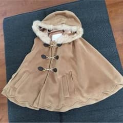 値下げ相談可！LIZLISA★ポンチョ 新品同様のサムネイル