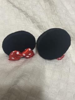 ディズニー　ミニーマウス 耳つきピン　ヘアピン　パッチン　水玉リボンのサムネイル