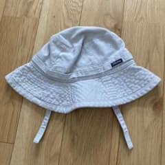 BabyGap あご紐付きハットのサムネイル