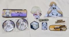 桃次歪 アクリルスタンド 缶バッジ - メルカリ