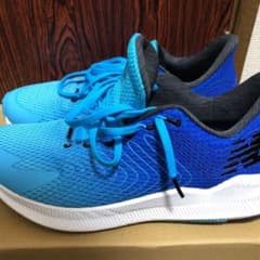 fuel cell ニューバランス ランニングシューズ 27.5のサムネイル