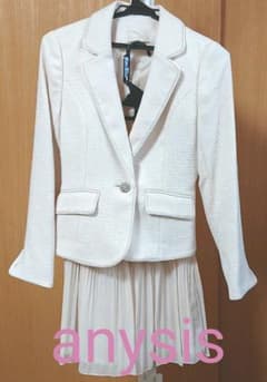 ａｎｙｓｉｓ☆最終値下げ☆セレモニースーツ☆ホワイトベージュ☆Sサイズのサムネイル