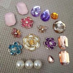 ビジュー♡パール♡カメリア♡パーツのサムネイル