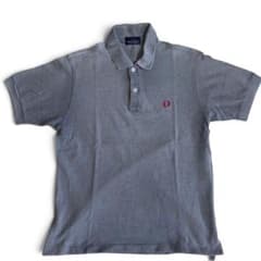 ★超美品★FRED PERRY ポロシャツ グレー 刺繍ロゴ Lのサムネイル