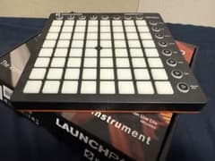 Novation LAUNCHPAD MIDIコントローラー 本体 - 5