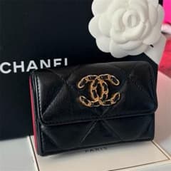 【美品】 CHANEL シャネル 19 ディズヌフ ラムスキン 三つ折り財布 極美品✨️CHANEL✨シャネル✨三つ折財布✨19✨ディズヌフ✨ファンダム