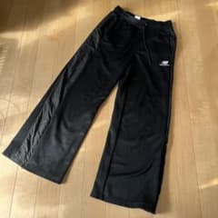 new balance 黒ジャージパンツ Mサイズのサムネイル
