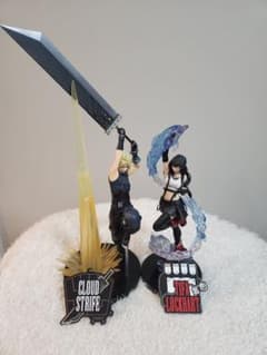 クラウド・ストライフ & ティファ・ロックハート フィギュアセット クラウド・ストライフ & ティファ・ロックハート フィギュアセット