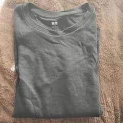 ユニクロ　黒長袖Ｔシャツ　Sのサムネイル