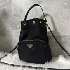 PRADA Re-Nylon バケットバッグ 巾着 ショルダーバッグ　ブラックのサムネイル
