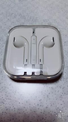 値下げしました！iPhoneイヤホン！のサムネイル