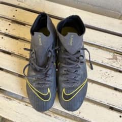 NIKEサッカースパイクのサムネイル