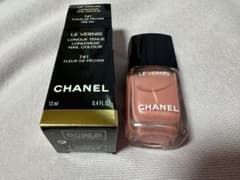 CHANEL ヴェルニ ロングトゥニュ 741のサムネイル