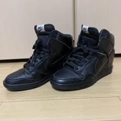 NIKE ナイキ　ダンク　スカイハイ　値下げしましたのサムネイル