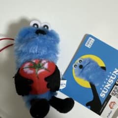 PUPPET SUNSUN トマト持ちぬいぐるみのサムネイル