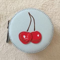 kate  spade  未使用品  チェリー柄  レザー小物入れのサムネイル